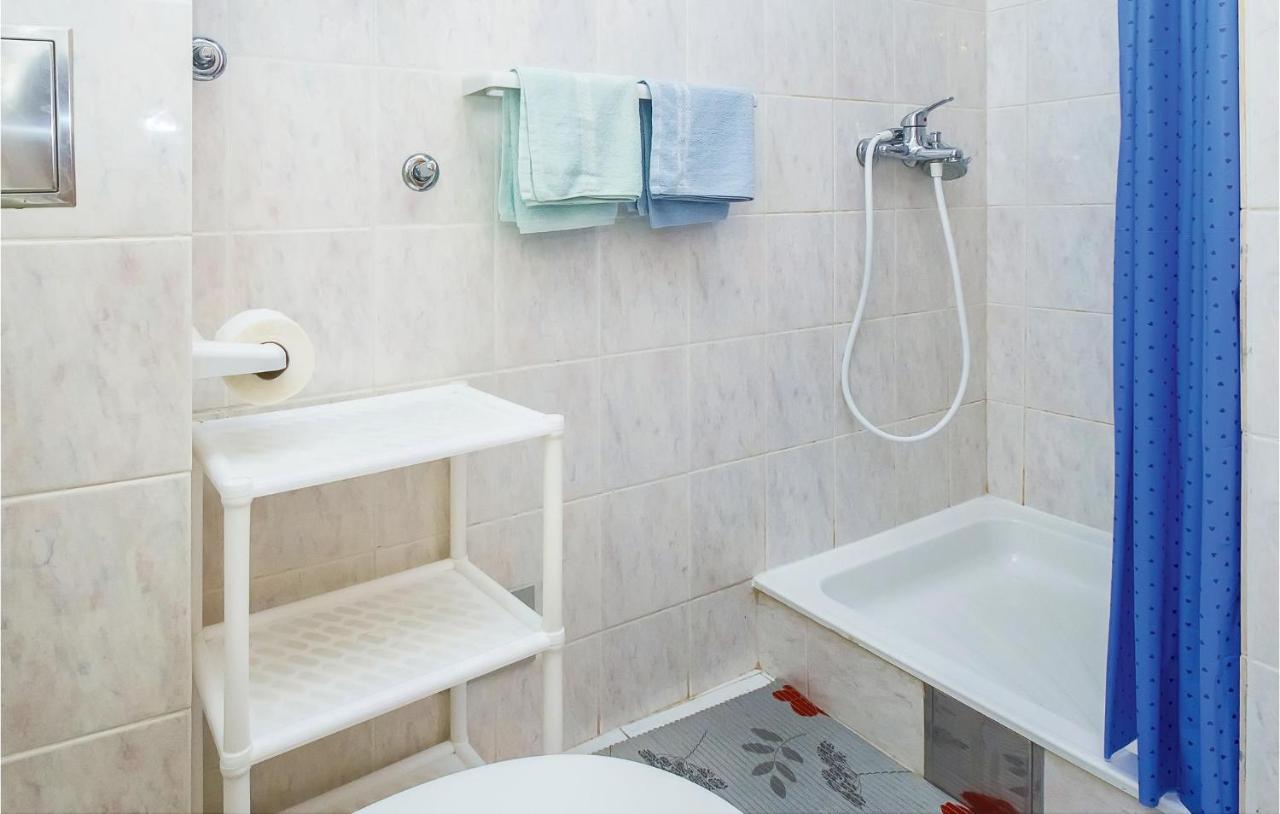 Cozy Apartment In Lokva Rogoznica With Wifi Eksteriør billede
