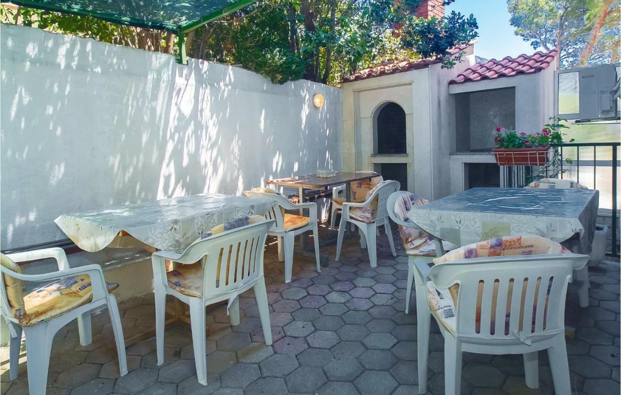 Cozy Apartment In Lokva Rogoznica With Wifi Eksteriør billede